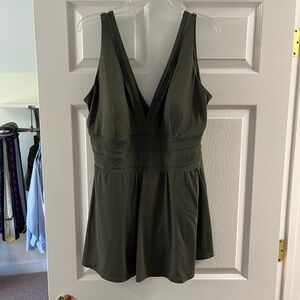 NWOT Lands' End Olive Swim Top in Olive Green